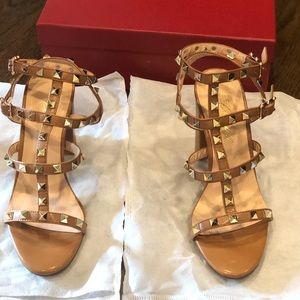 Women’s sandal heels